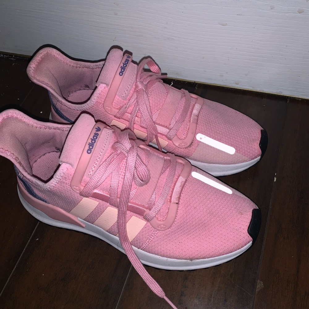 Pink adidas ! - Picture 5 of 5